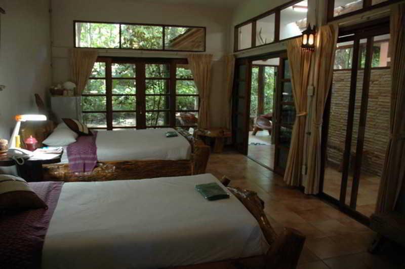Momchailai Forest Retreat Kanchanaburi Zewnętrze zdjęcie